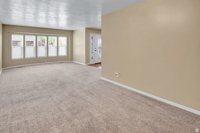 2561 E 2700 N, Layton, UT 84040