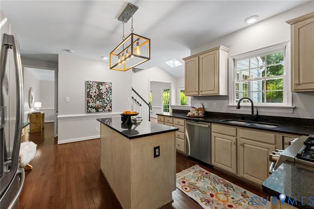 12524 Walton Lake Dr, Midlothian, VA 23114