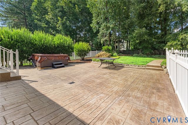 12524 Walton Lake Dr, Midlothian, VA 23114