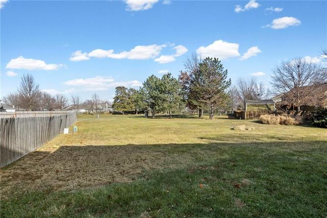 1034 N Parker Terrace, Olathe, KS 66061