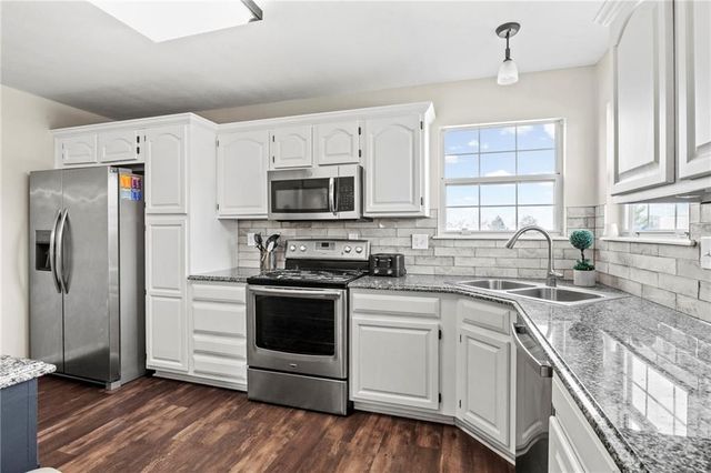 1034 N Parker Terrace, Olathe, KS 66061