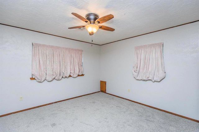 3905 SE Devonshire Dr, Lawton, OK 73501