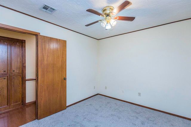 3905 SE Devonshire Dr, Lawton, OK 73501