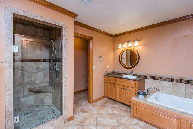 3905 SE Devonshire Dr, Lawton, OK 73501