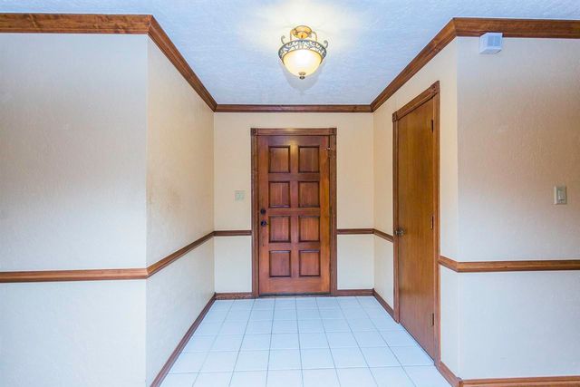 3905 SE Devonshire Dr, Lawton, OK 73501