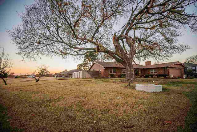 3905 SE Devonshire Dr, Lawton, OK 73501