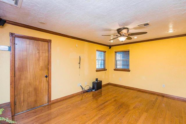 3905 SE Devonshire Dr, Lawton, OK 73501