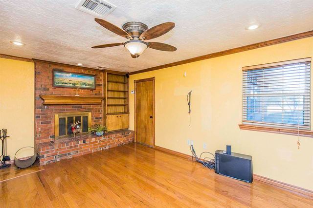 3905 SE Devonshire Dr, Lawton, OK 73501