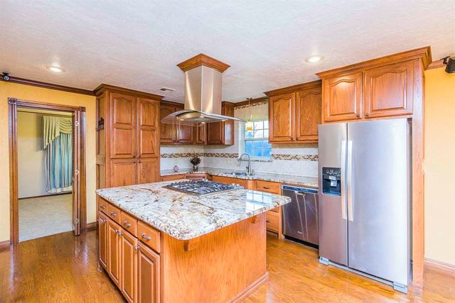 3905 SE Devonshire Dr, Lawton, OK 73501