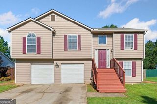 7106 Oakwood Circle, Rex, GA 30273