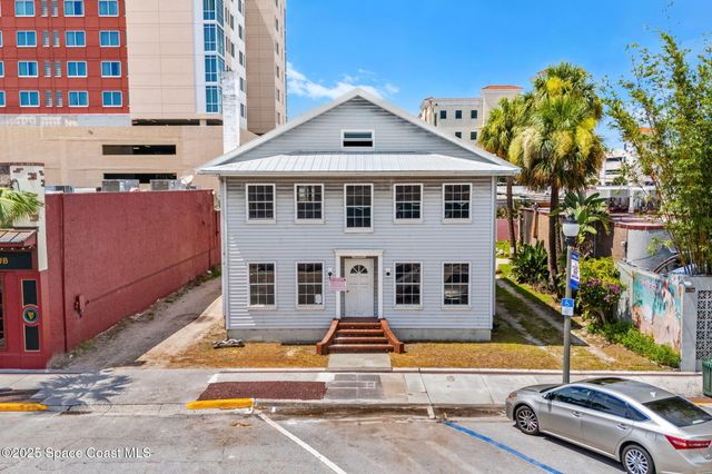 814 E New Haven Avenue, Melbourne, FL 32901