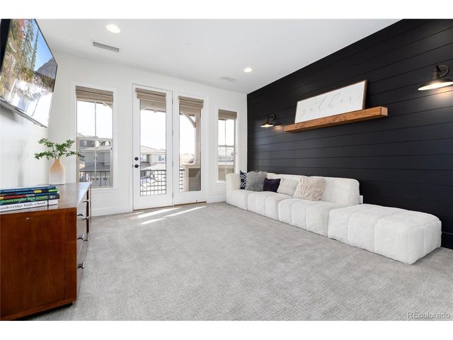 10849 Greycliffe Dr, Highlands Ranch, CO 80126