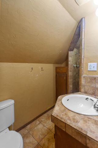 220 W Wichita Street, Miami, TX 79059