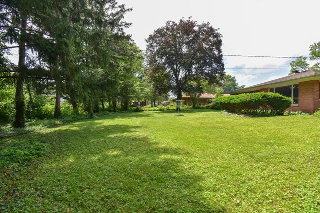2515 W 57th Avenue, Merrillville, IN 46410