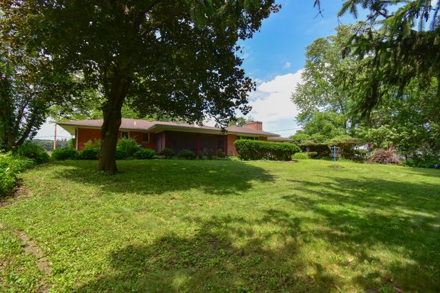 2515 W 57th Avenue, Merrillville, IN 46410