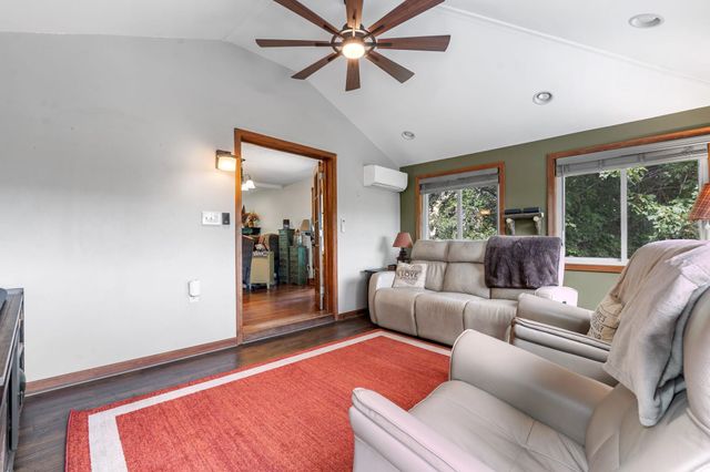 4 Faith Drive, Derry, NH 03038