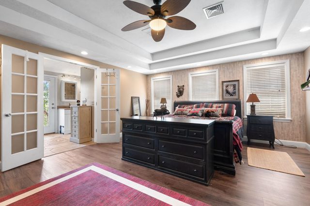 4 Faith Drive, Derry, NH 03038