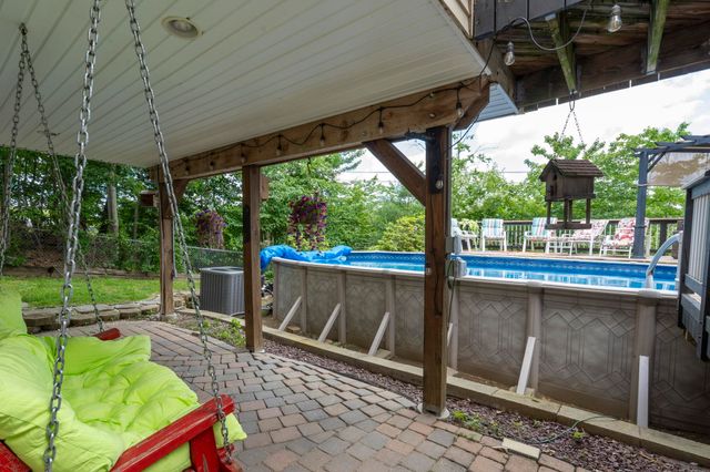 4 Faith Drive, Derry, NH 03038
