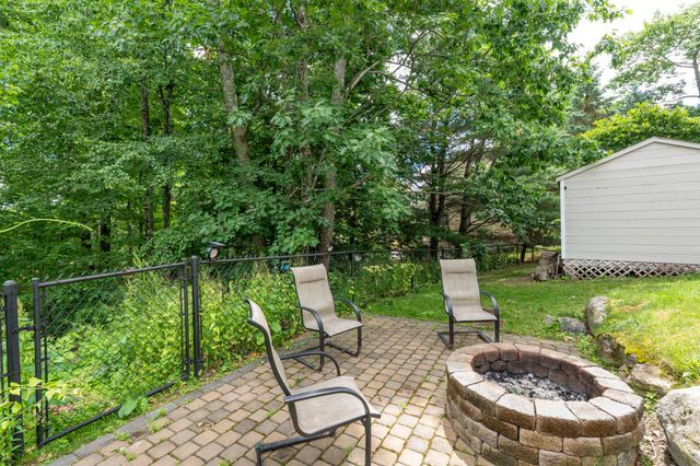 4 Faith Drive, Derry, NH 03038