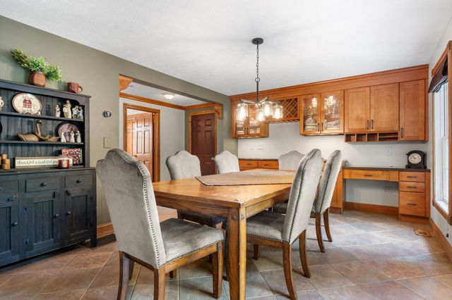 4 Faith Drive, Derry, NH 03038