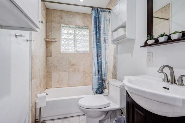 8730 Gladwood Lane, Dallas, TX 75243