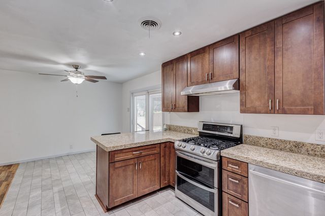 8730 Gladwood Lane, Dallas, TX 75243