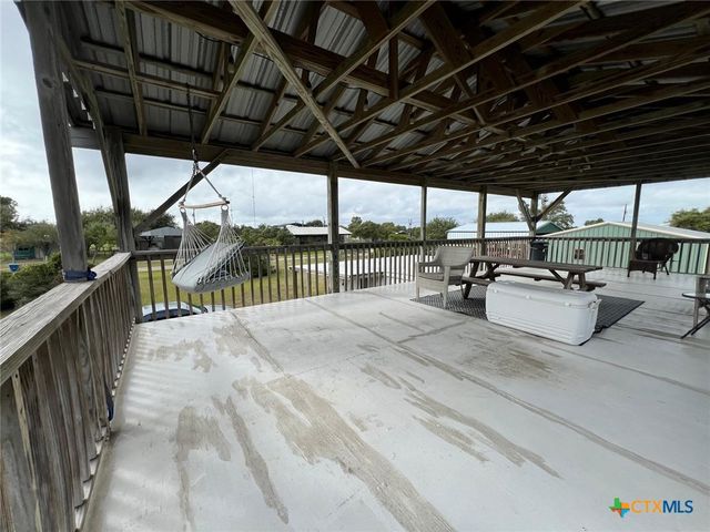 56 Rutherford, Port O'connor, TX 77982