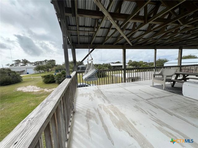 56 Rutherford, Port O'connor, TX 77982