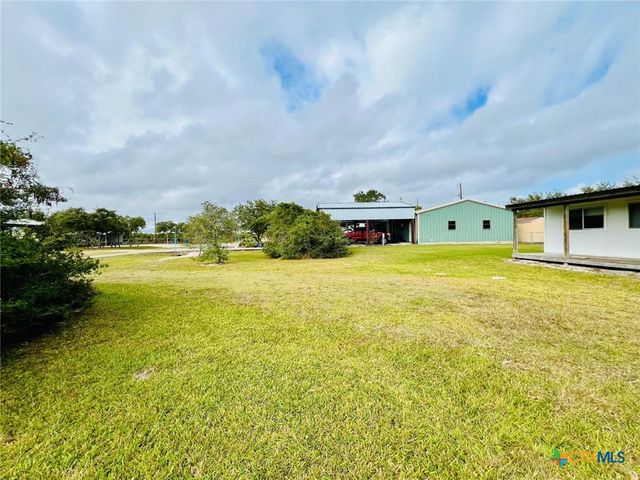 56 Rutherford, Port O'connor, TX 77982