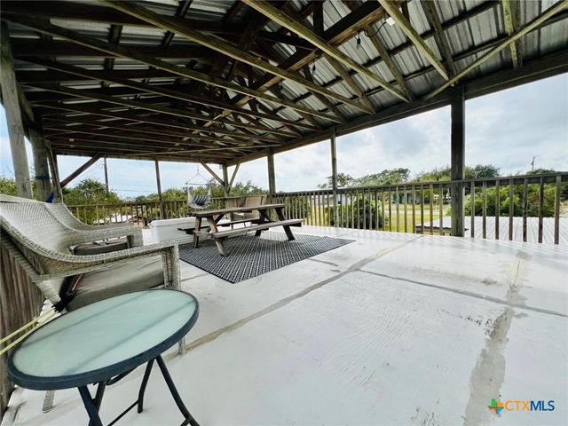 56 Rutherford, Port O'connor, TX 77982