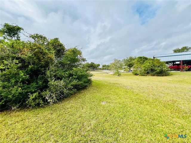 56 Rutherford, Port O'connor, TX 77982