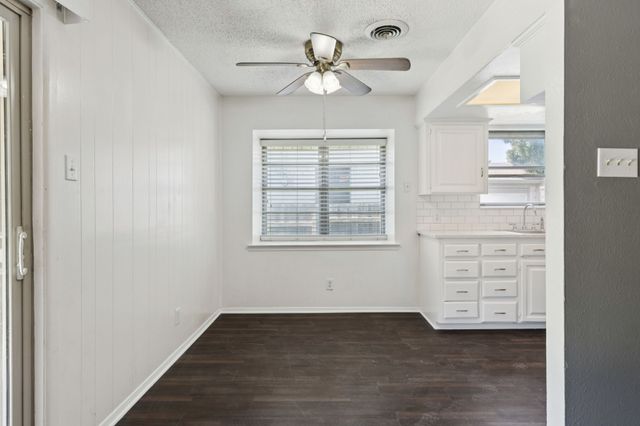 2124 Stonehenge Drive, Garland, TX 75041