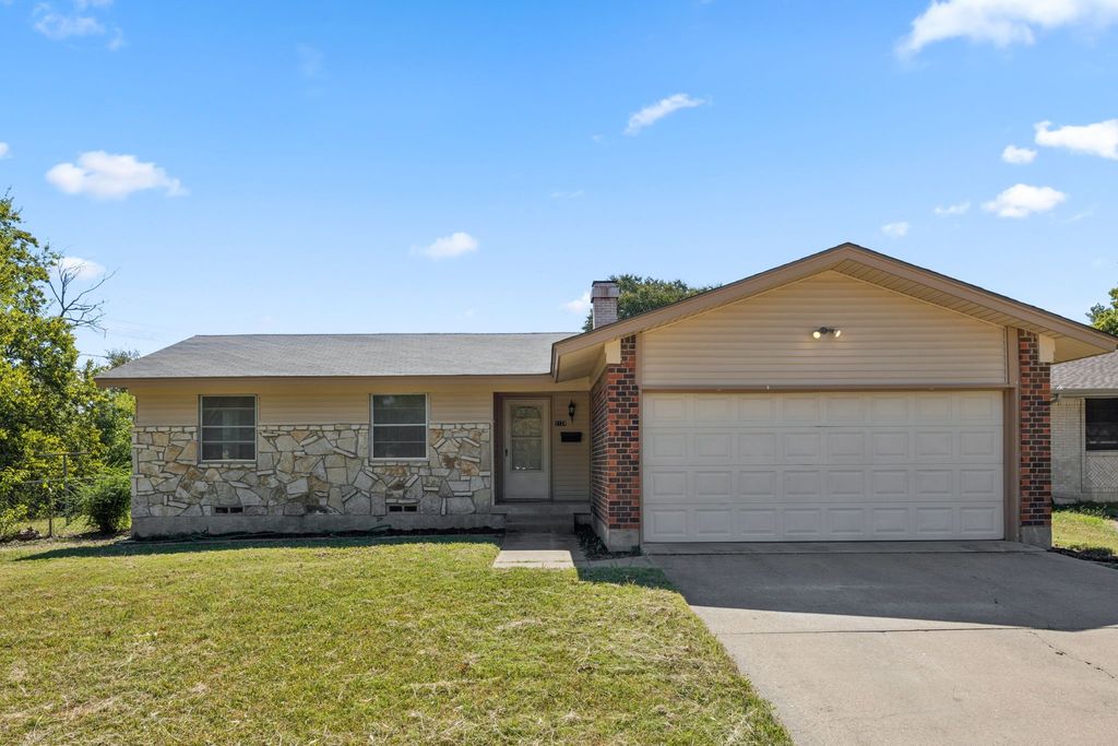 2124 Stonehenge Drive, Garland, TX 75041