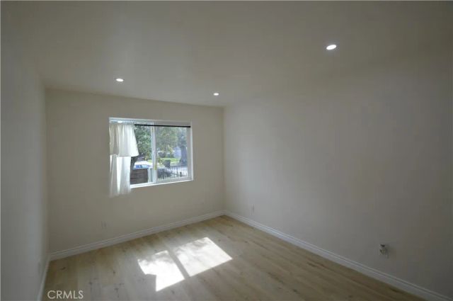 551 W 101 Street, Los Angeles, CA 90044