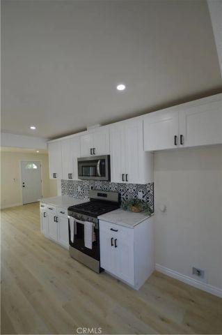 551 W 101 Street, Los Angeles, CA 90044