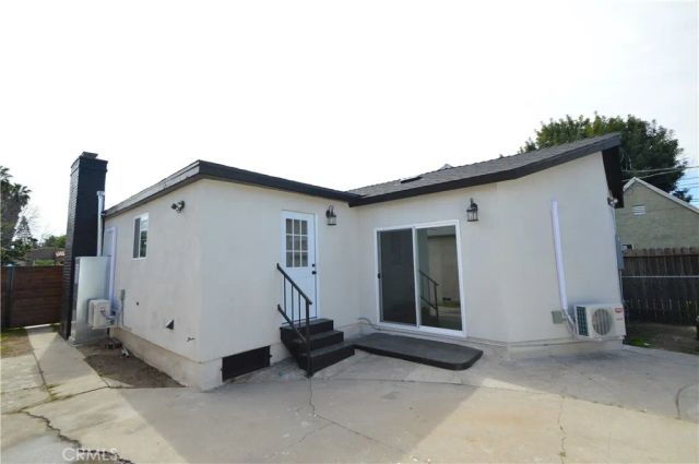 551 W 101 Street, Los Angeles, CA 90044