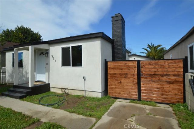 551 W 101 Street, Los Angeles, CA 90044