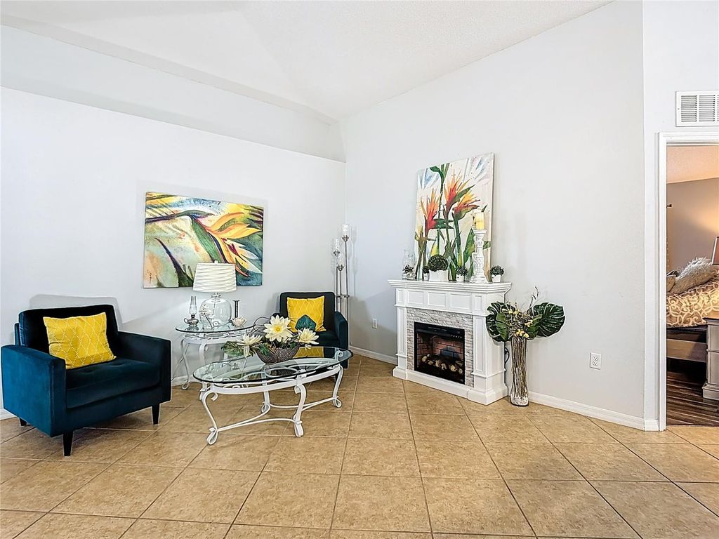 Image 13 of property listing at 5441 SILVER THISTLE LANE, St Cloud, FL 34772