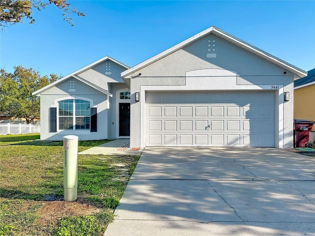 Image 7 of property listing at 5441 SILVER THISTLE LANE, St Cloud, FL 34772