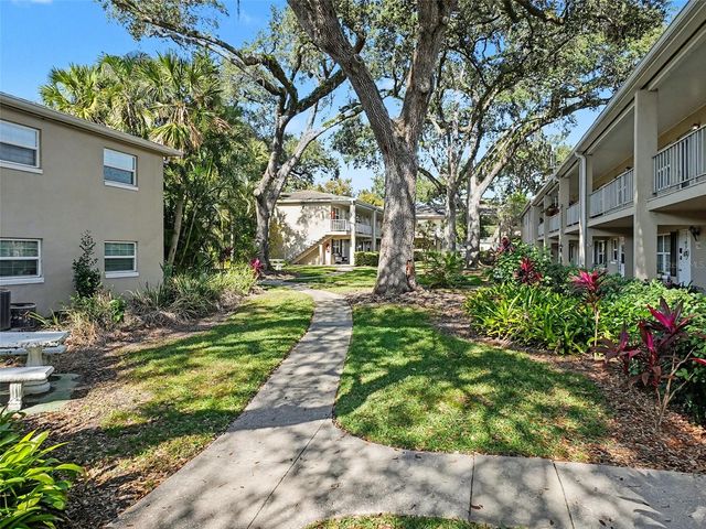 2500 LEE ROAD 237, Winter Park, FL 32789