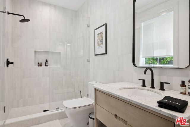 806 N Stanley Avenue, Los Angeles, CA 90046