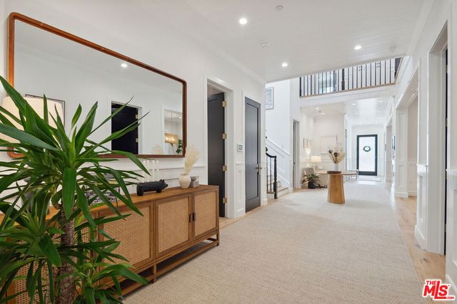 806 N Stanley Avenue, Los Angeles, CA 90046