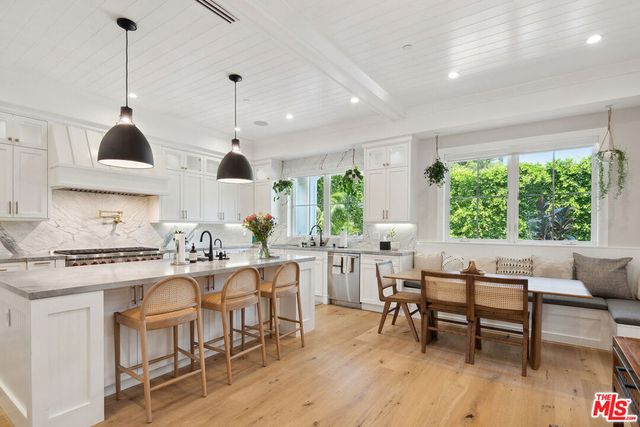 806 N Stanley Avenue, Los Angeles, CA 90046