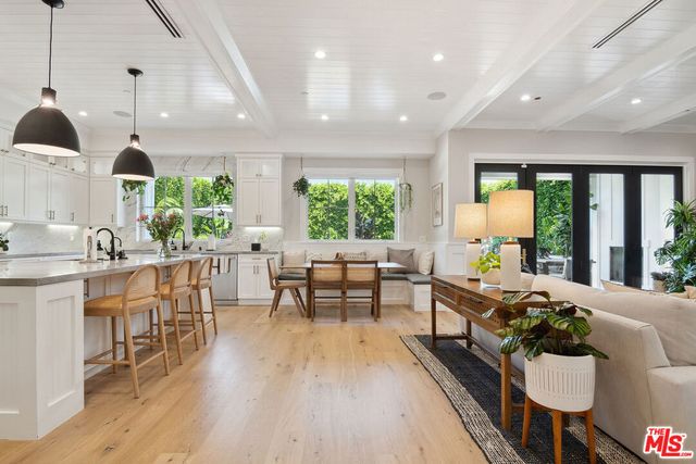 806 N Stanley Avenue, Los Angeles, CA 90046