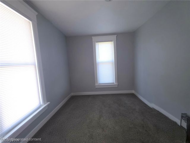 1203 Woodland Street NW, Warren, OH 44483