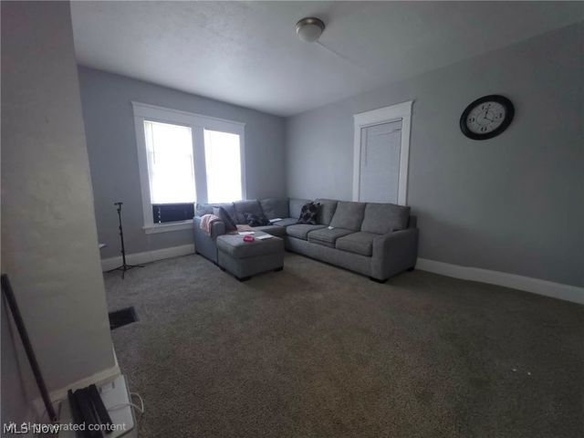 1203 Woodland Street NW, Warren, OH 44483