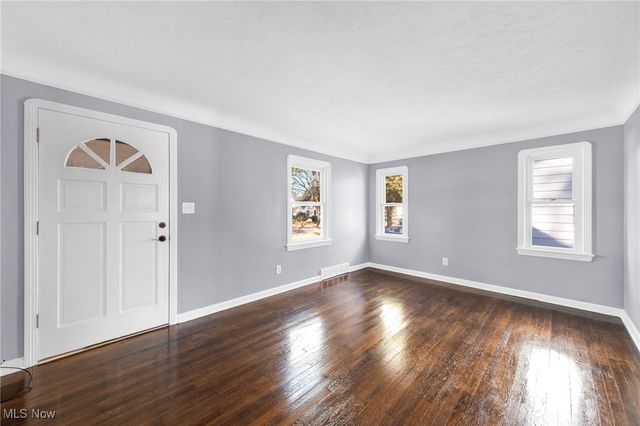 3255 W 140th Street, Cleveland, OH 44111