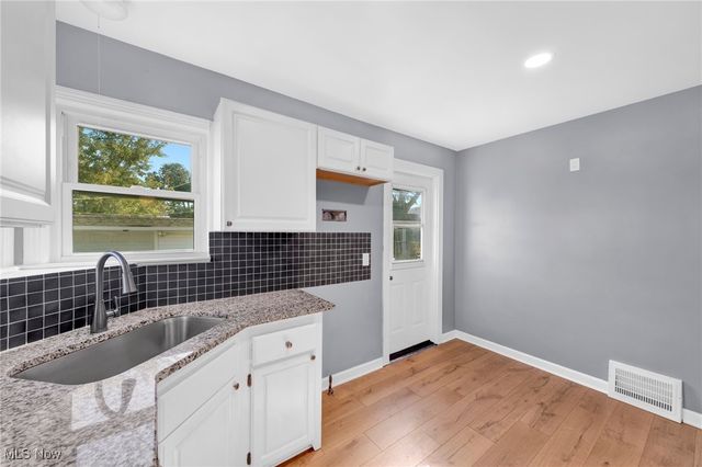 3255 W 140th Street, Cleveland, OH 44111