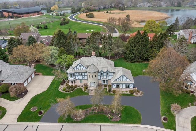 117 Lamplighter LANE, Wind Point, WI 53402