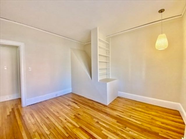 205 Mt Auburn St 1D, Cambridge, MA 02138